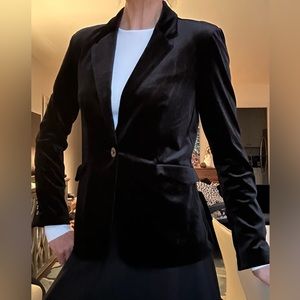 Blank NYC black stretch velvet soft construction blazer size M (6) US